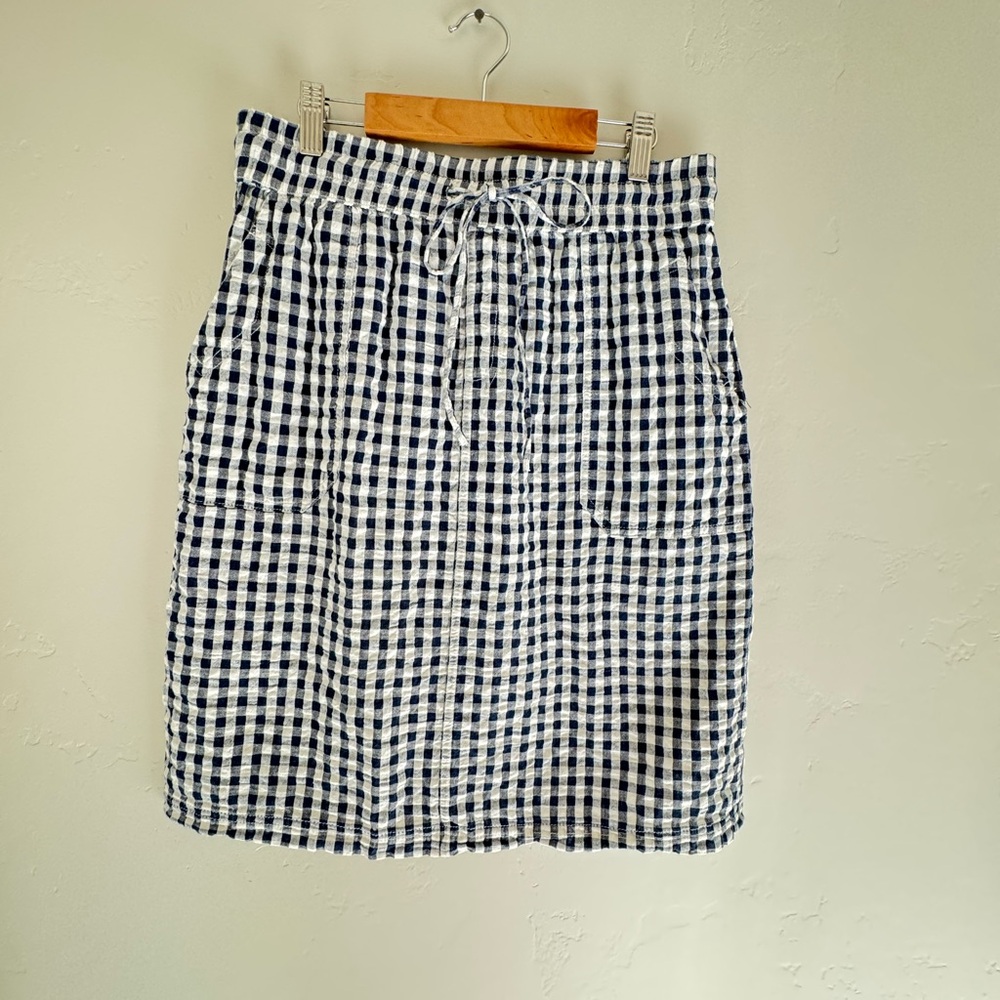 Gingham Blue and White Women's Skirt. Size Medium.